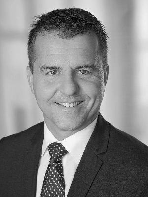 Thomas Roth, Sekretär/in